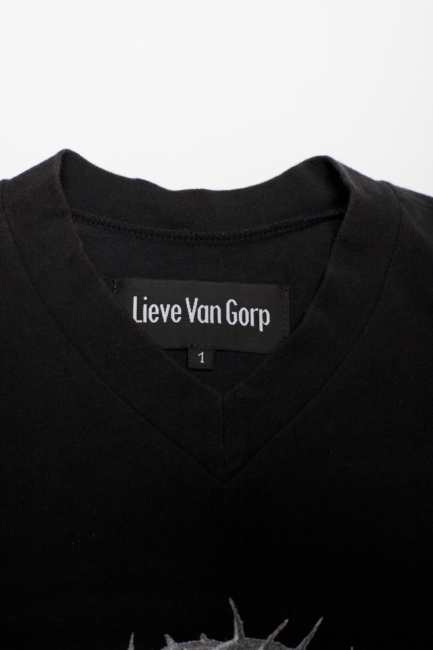 Lieve Van Gorp Autumn-Winter 1998/99 'Victim or Hero' V-Neck Shirt