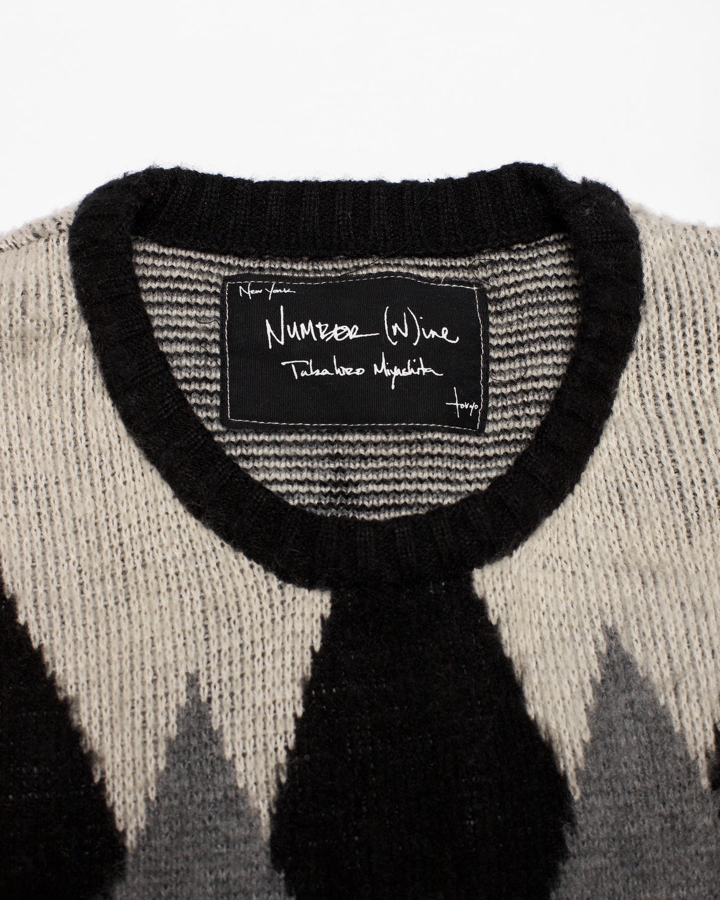 Number (N)ine 2006/07 秋冬系列“Noir”菱格纹马海毛毛衣