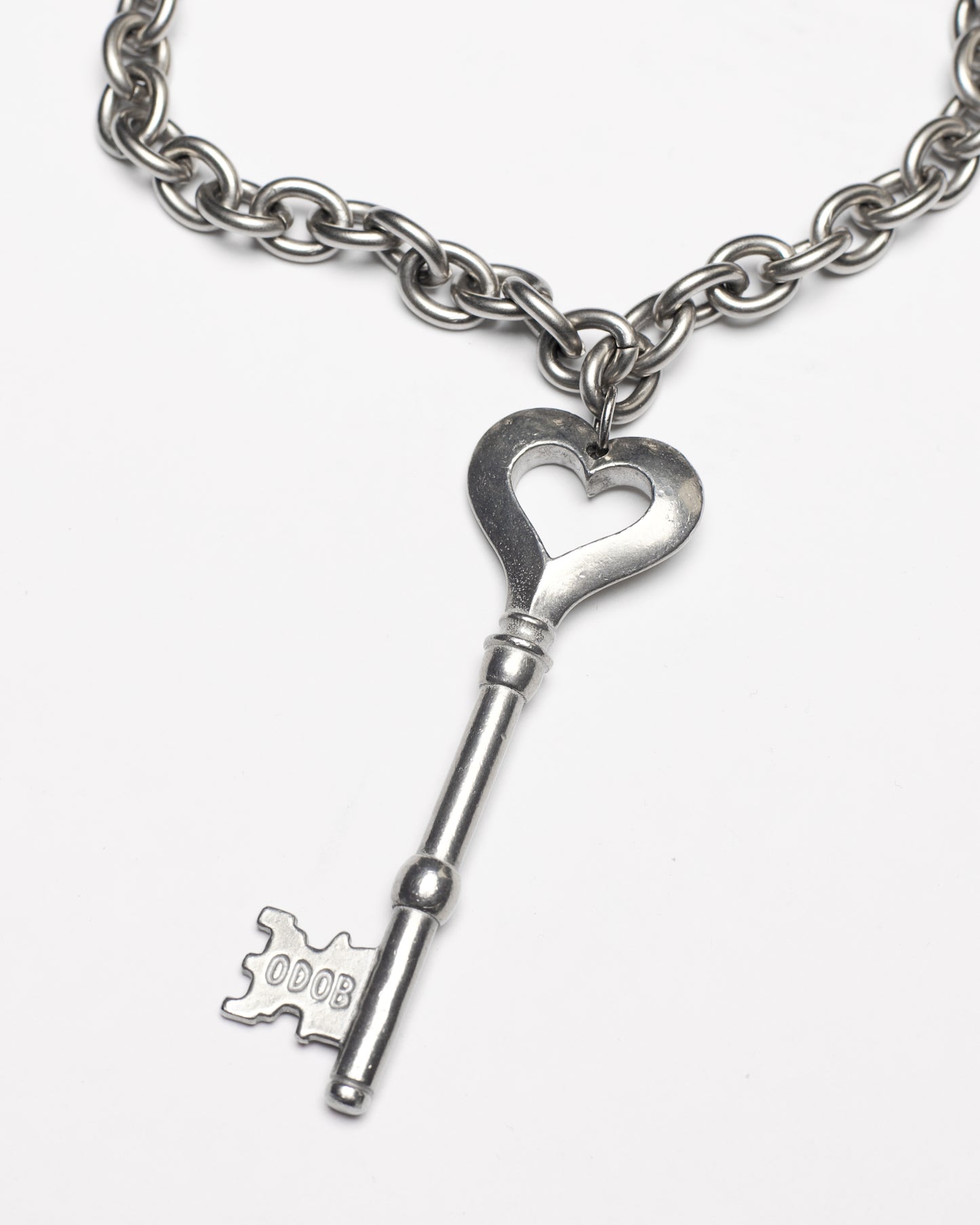 Obscure Desire of Bourgeoisie Key Choker Necklace