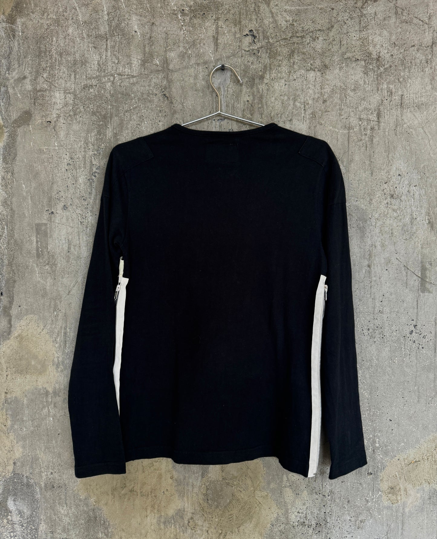 W&LT Sideseam Zipper Longsleeve