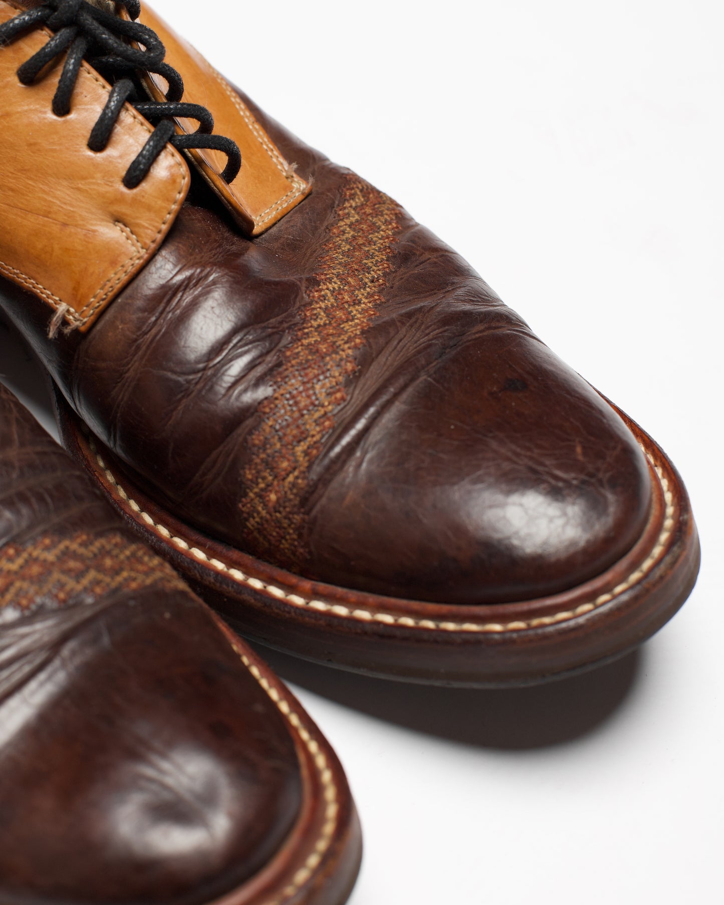 Number (N)ine Autumn-Winter 2002/03 'NOWHERE MAN' Fur Lined Oxfords