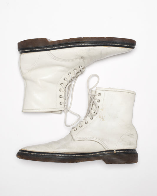 Undercover 2001/02 秋冬系列“DAVF”靴子