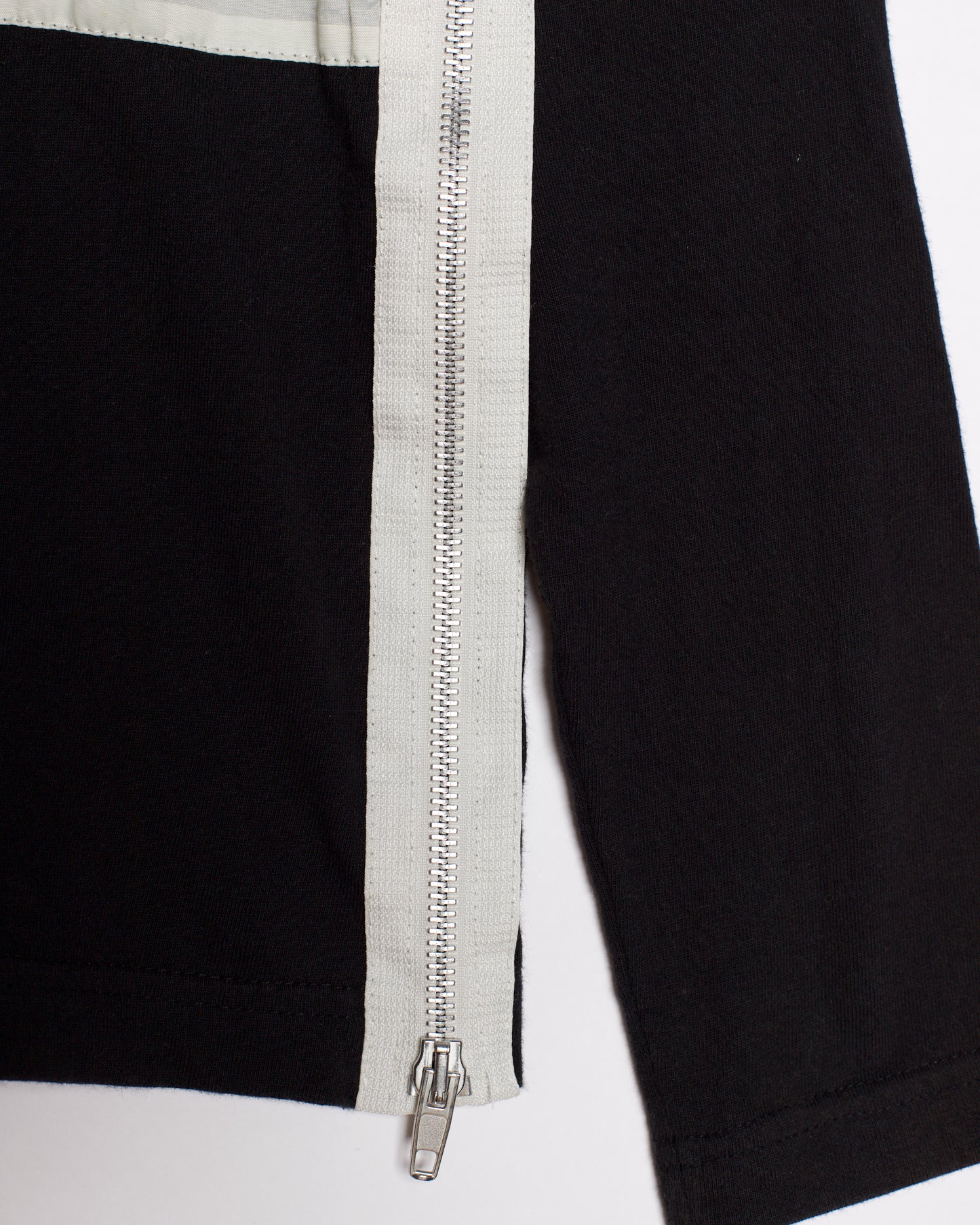 W&LT Sideseam Zipper Longsleeve